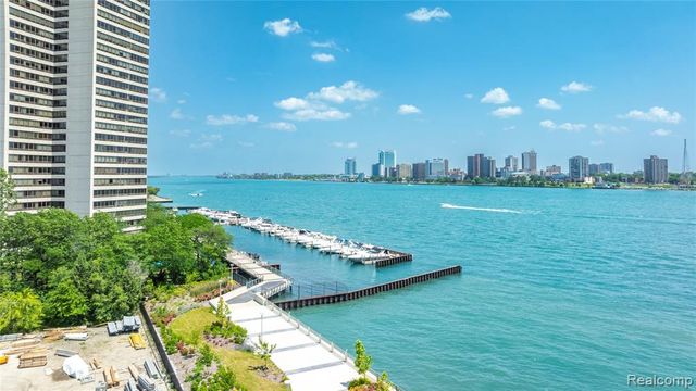300 Riverfront Drive 7G, Detroit, MI 48226