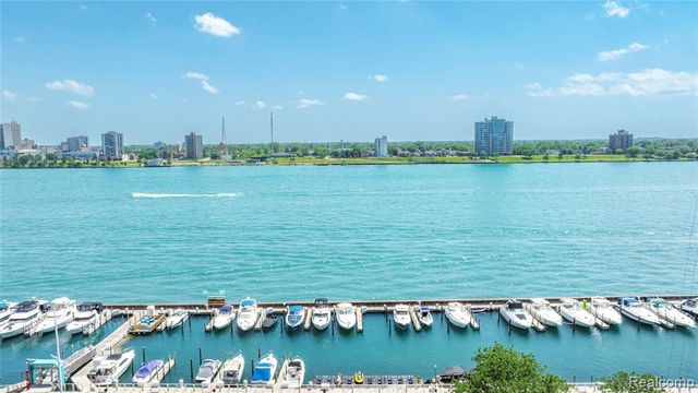 300 Riverfront Drive 7G, Detroit, MI 48226