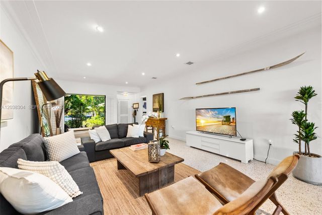 365 N Shore Drive, Miami Beach, FL 33141