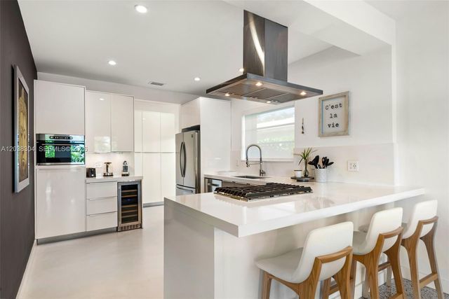 365 N Shore Drive, Miami Beach, FL 33141