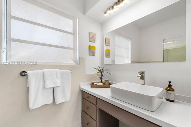 365 N Shore Drive, Miami Beach, FL 33141