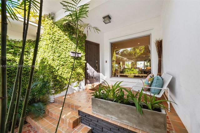 365 N Shore Drive, Miami Beach, FL 33141