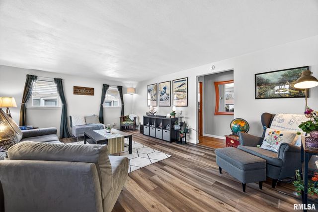 310 SHERWOOD PARK Road, Washington, IL 61571