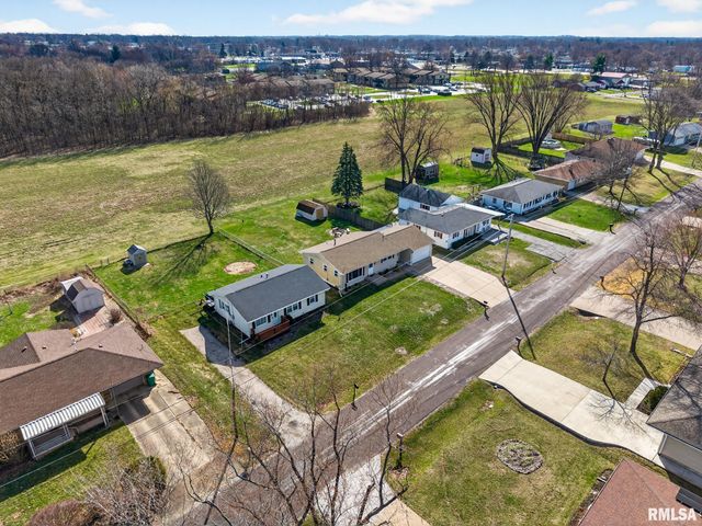 310 SHERWOOD PARK Road, Washington, IL 61571