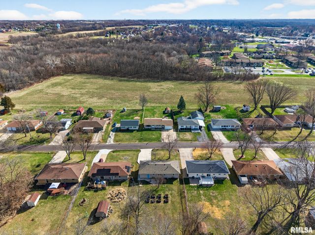 310 SHERWOOD PARK Road, Washington, IL 61571