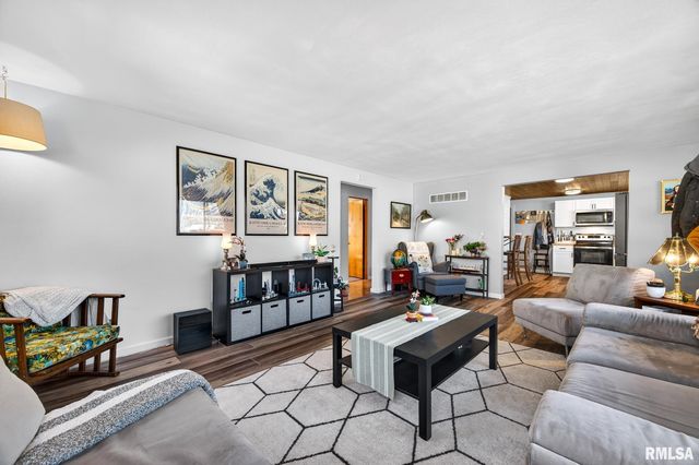 310 SHERWOOD PARK Road, Washington, IL 61571