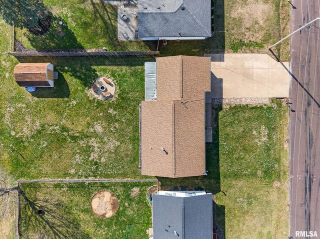 310 SHERWOOD PARK Road, Washington, IL 61571