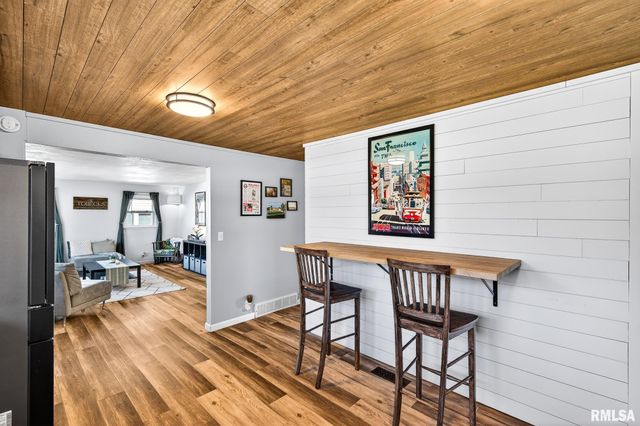 310 SHERWOOD PARK Road, Washington, IL 61571