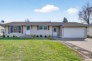 310 SHERWOOD PARK Road, Washington, IL 61571