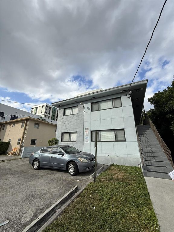 421 SW 6th Street 7, Miami, FL 33130