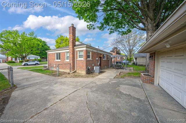 30650 Minton Street, Livonia, MI 48150