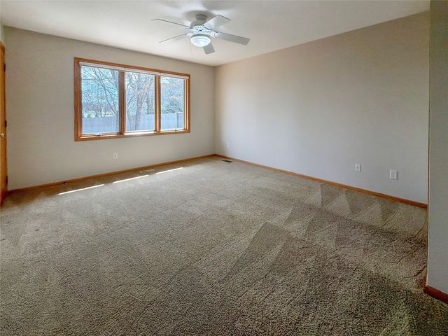 15764 Sheridan Avenue, Clive, IA 50325