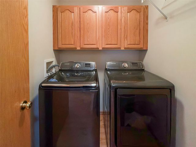 15764 Sheridan Avenue, Clive, IA 50325