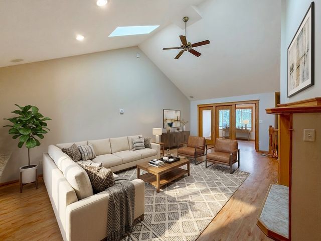 15764 Sheridan Avenue, Clive, IA 50325