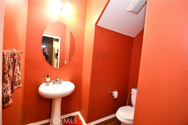 2710 Dumalski, Lakewood, CA 90712