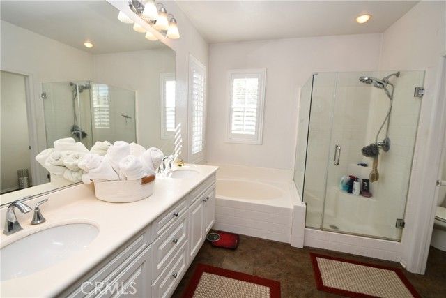 2710 Dumalski, Lakewood, CA 90712