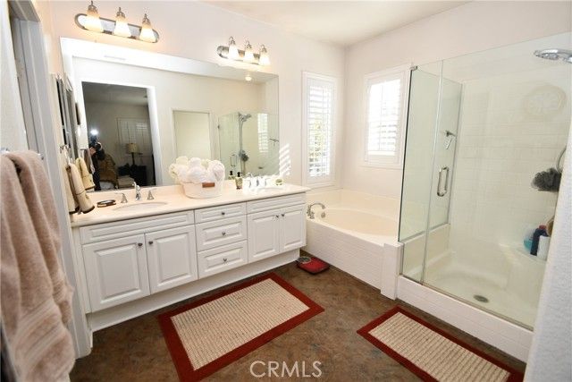 2710 Dumalski, Lakewood, CA 90712