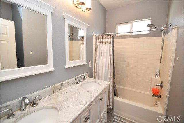 2710 Dumalski, Lakewood, CA 90712