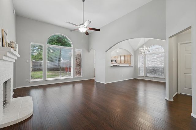4704 Misty Ridge Drive, Fort Worth, TX 76137