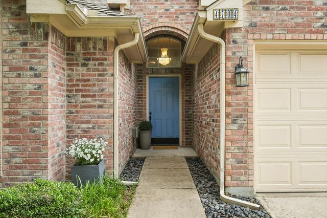 4704 Misty Ridge Drive, Fort Worth, TX 76137