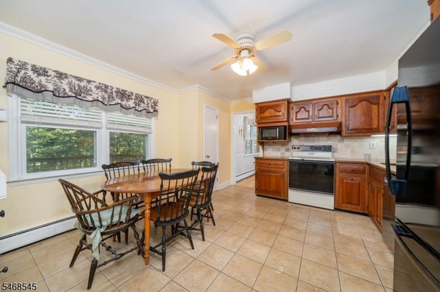 8 Hathaway Dr, New Providence Boro, NJ 07974
