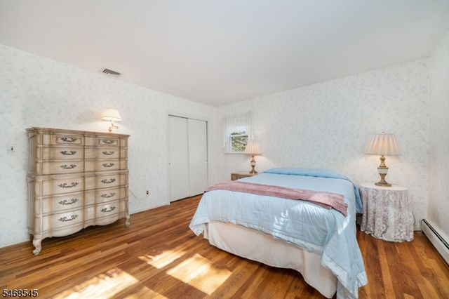 8 Hathaway Dr, New Providence Boro, NJ 07974