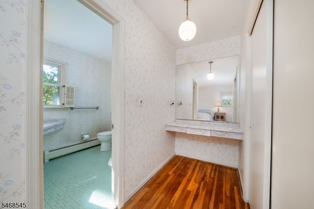 8 Hathaway Dr, New Providence Boro, NJ 07974