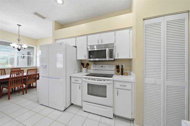 4941 WILLOW RIDGE TERRACE, Valrico, FL 33596