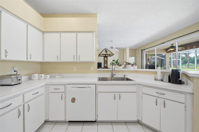 4941 WILLOW RIDGE TERRACE, Valrico, FL 33596