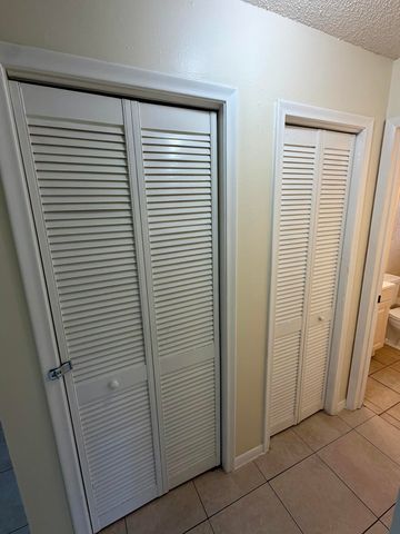 2915 SW 17th Street A-b, Fort Lauderdale, FL 33312