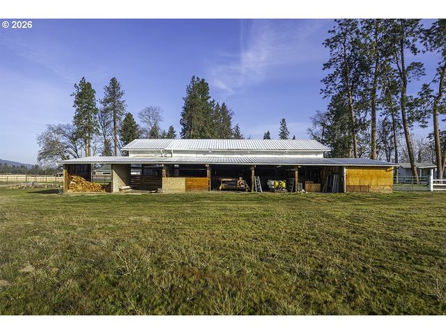 408 OAK GROVE Rd, Medford, OR 97501