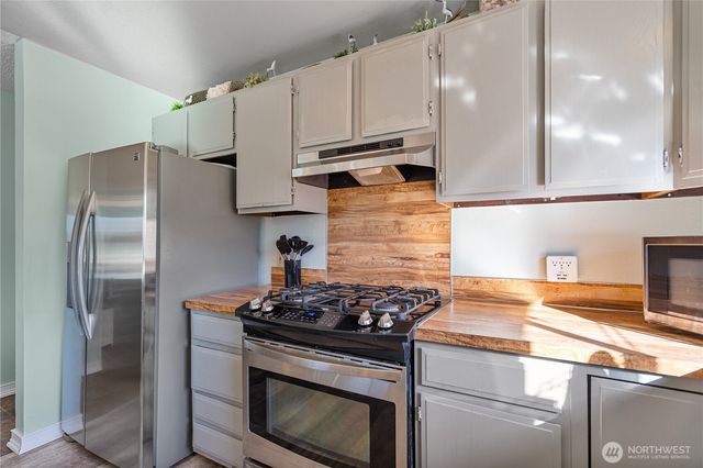 213 Canal Drive NE, Ocean Shores, WA 98569