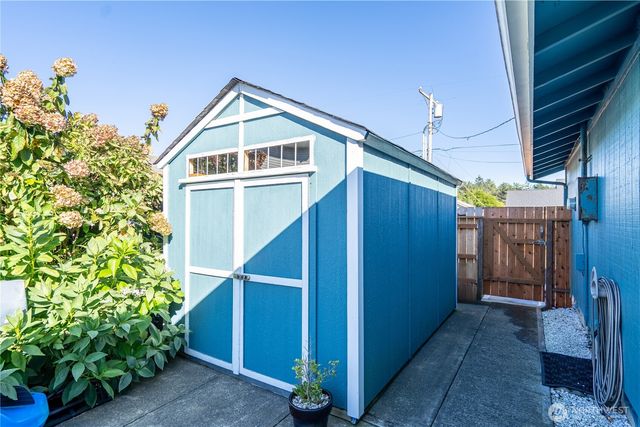 213 Canal Drive NE, Ocean Shores, WA 98569