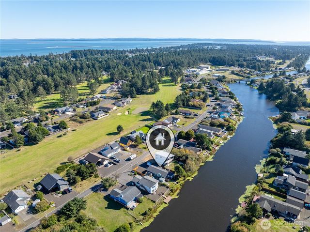 213 Canal Drive NE, Ocean Shores, WA 98569
