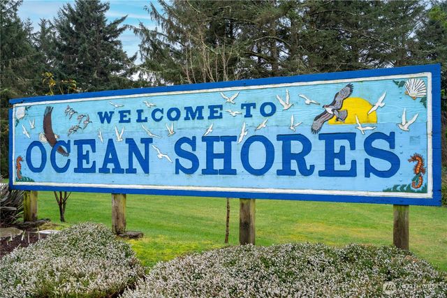 213 Canal Drive NE, Ocean Shores, WA 98569