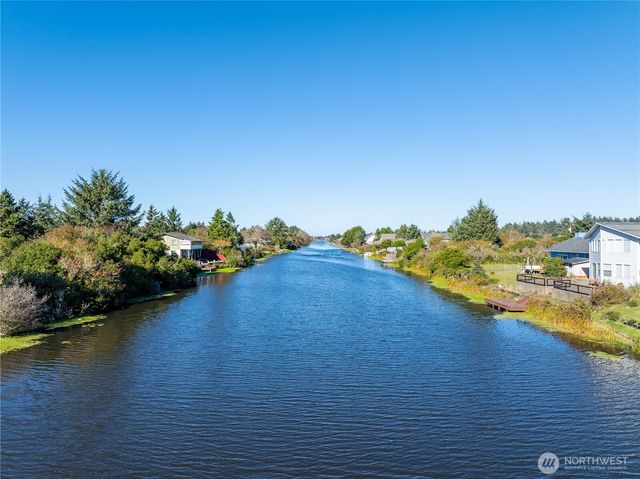 213 Canal Drive NE, Ocean Shores, WA 98569