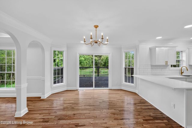 3815 Carriage Pointe Dr, Crestwood, KY 40014