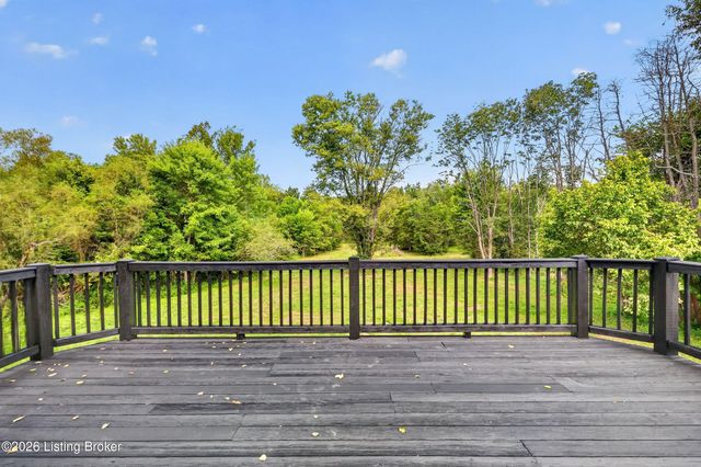 3815 Carriage Pointe Dr, Crestwood, KY 40014