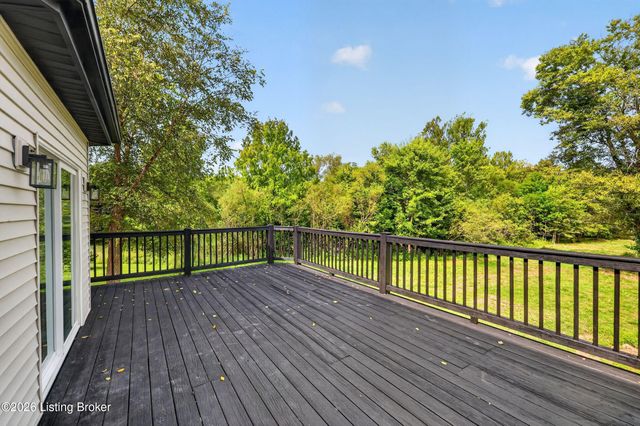 3815 Carriage Pointe Dr, Crestwood, KY 40014