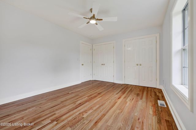3815 Carriage Pointe Dr, Crestwood, KY 40014