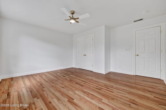 3815 Carriage Pointe Dr, Crestwood, KY 40014