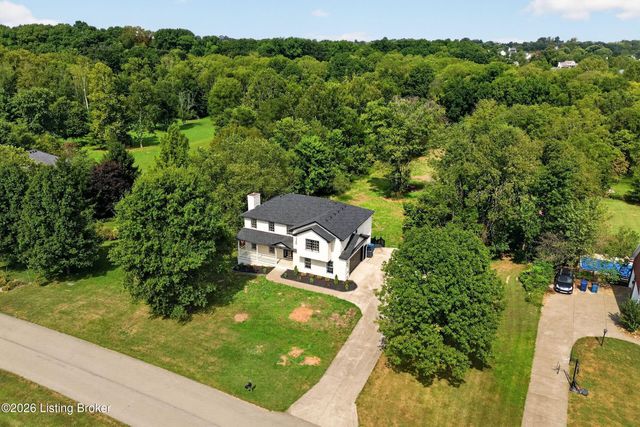 3815 Carriage Pointe Dr, Crestwood, KY 40014