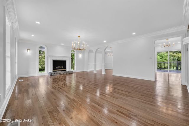 3815 Carriage Pointe Dr, Crestwood, KY 40014