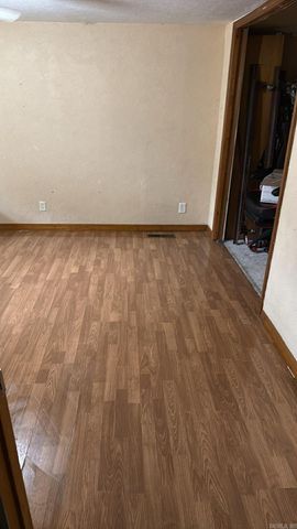 100 Kendall Dr Drive, Salesville, AR 72653