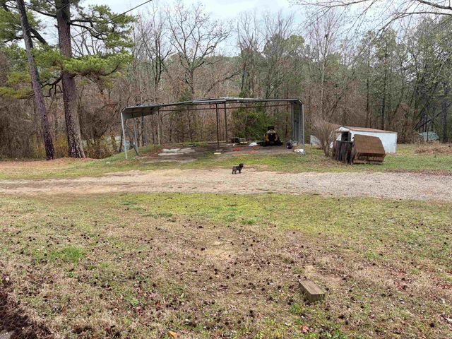 100 Kendall Dr Drive, Salesville, AR 72653