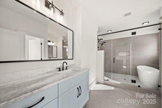 16612 Blackberry Hills Drive, Midland, NC 28107