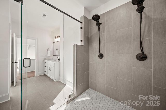 16612 Blackberry Hills Drive, Midland, NC 28107