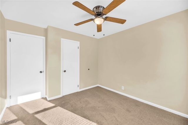 13984 Settlement Acres Drive, Brook Park, OH 44142