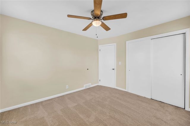 13984 Settlement Acres Drive, Brook Park, OH 44142