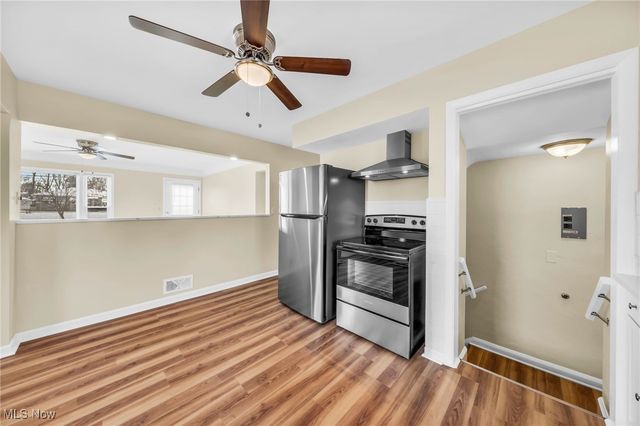 13984 Settlement Acres Drive, Brook Park, OH 44142